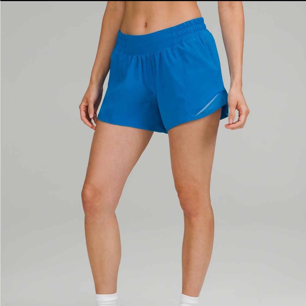 lululemon hotty hot shorts in poolside